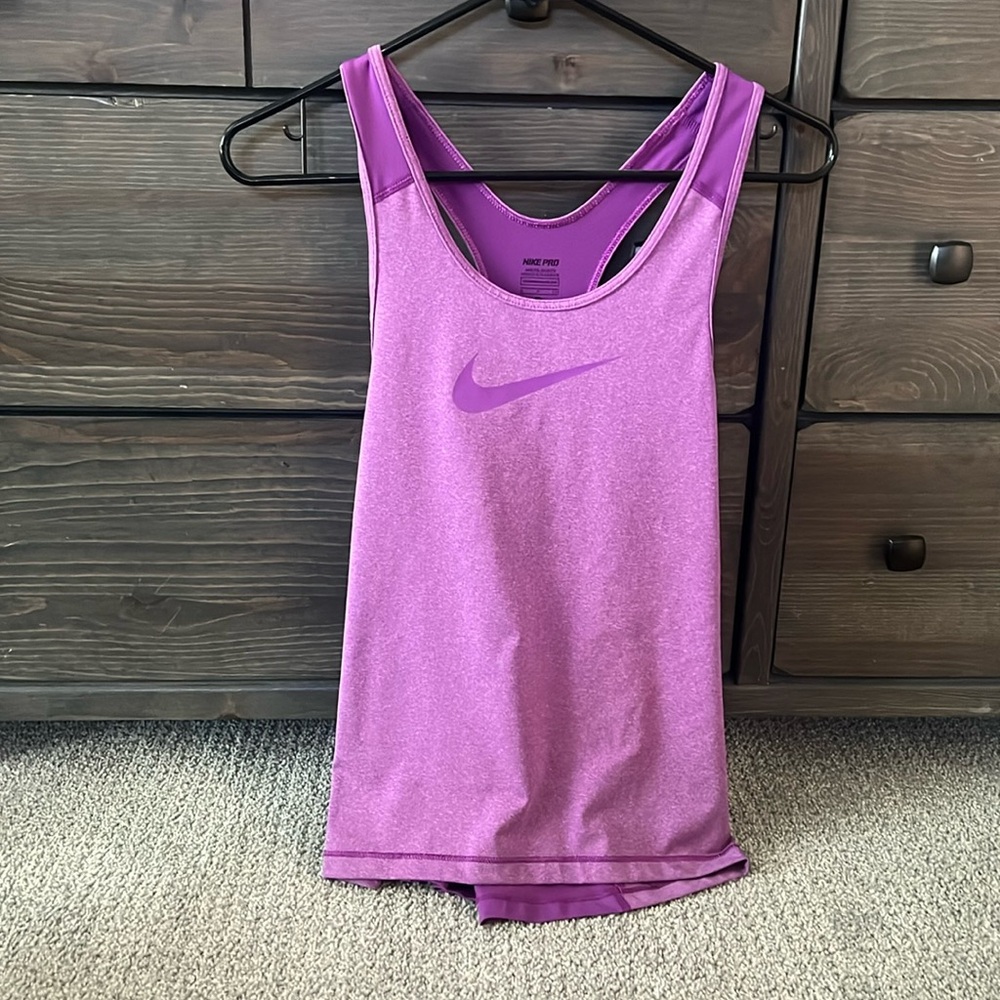 Nike razor back workout tank